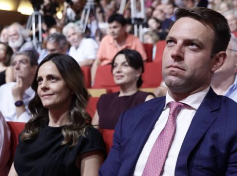Εμφύλιος στον ΣΥΡΙΖΑ – «Πυροσβεστική» παρέμβαση Σβίγκου και Βασιλειάδη για να πέσουν οι τόνοι