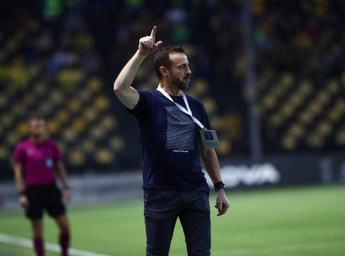 Μάντζιος: «Χρειαζόμαστε ισχυρή προσωπικότητα κόντρα στον ΠΑΟΚ – Περιμένουμε την απόκτηση ενός επιθετικού»