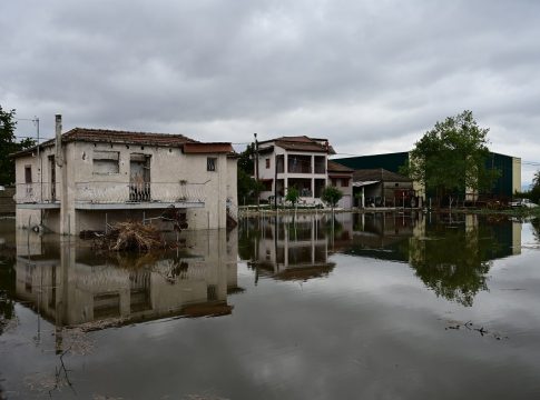 Στο πλευρό των πληγέντων από την κακοκαιρία οι οπαδοί του Άρη