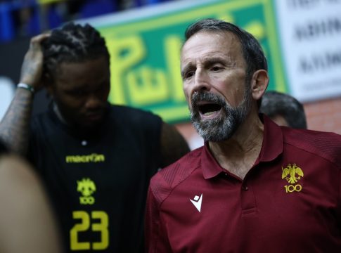 Πλάθα: «Δεν ανησυχούμε για το σκορ, πρέπει να δείξουμε βελτίωση»