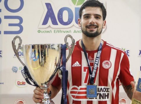 Σάββας: «Μείναμε ενωμένοι, ένας ακόμα τίτλος για τον Ολυμπιακό»