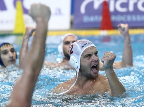 Ολυμπιακός – Γιουγκ 16-15 (πεν.): Ατσάλινος Θρύλος – Μεγάλη νίκη στα πέναλτι!