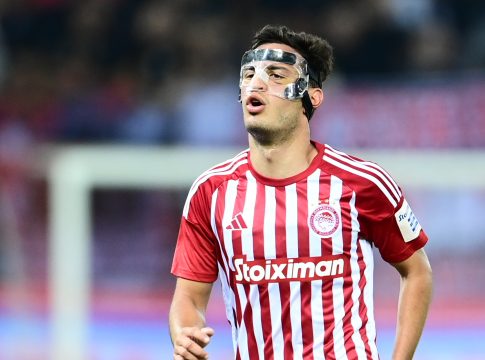 Εσε: «Από την πρώτη στιγμή απέκτησα αυτοπεποίθηση – Με βοήθησαν όλοι στον Ολυμπιακό»