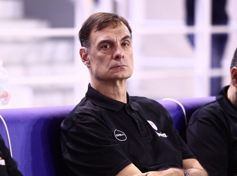 Η ατάκα «φωτιά» του Μπαρτζώκα: «Παίρνουμε παίκτες αλτρουιστές που δεν κοιτούν μόνο το καλάθι, έξτρα κίνητρο ο Σλούκας»