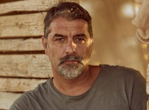 Χαμός στο Twitter με τον Βασίλη Μπισμπίκη χωρίς μπλούζα – «Τσιτσιδώθηκε»