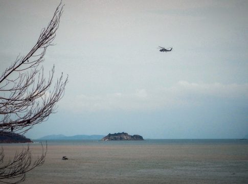 Συνεχίζονται οι έρευνες για τον εντοπισμό του πιλότου – Εξανεμίζονται οι ελπίδες