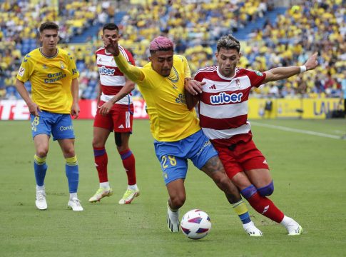 Έκανε σεφτέ με 10 παίκτες η Λας Πάλμας (1-0) – Χωρίς νικητή στη Σεβίλλη (1-1)