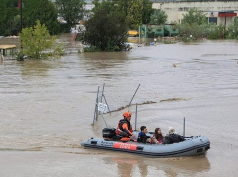Τραγωδία στη Μαγνησία – Νεκρή ανασύρθηκε ηλικιωμένη
