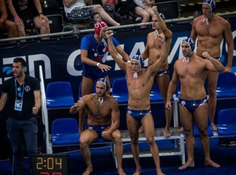 Κλείδωσε την πρόκριση στους ομίλους του CL ο ΝΟΒ