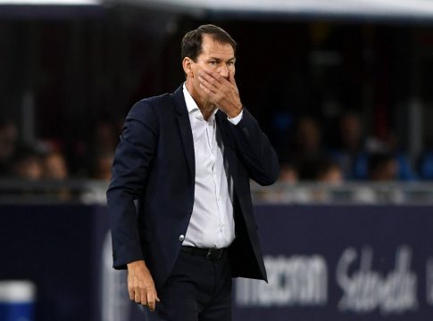 Τρώμε προπονητές