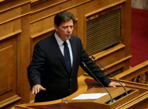«Βόμβα» στη Ελληνική Κυβέρνηση – Ποιος Υπουργός παραιτήθηκε