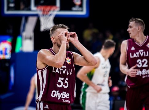 Λετονία – Λιθουανία 98-63: Ο ρέκορντμαν Ζάγκαρς της χάρισε την πέμπτη θέση