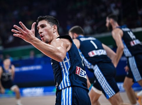 Λιθουανία – Ελλάδα 92-67: Πάλεψε με τους συγκλονιστικούς Γουόκαπ και Λαρεντζακη αλλά οι Λιθουανοί τα έβαλαν όλα στην επανάληψη