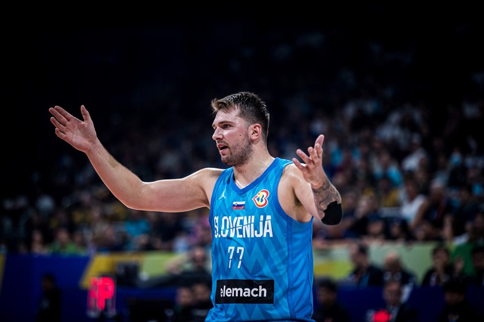 Ντόντσιτς: Έκανε χειρονομία για χρηματισμό στα μέλη της FIBA