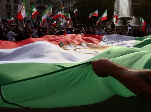Ιράν: Κρατούμενες έβαλαν φωτιά σε πτέρυγα της φυλακής Καρτσάκ κοντά στη Τεχεράνη