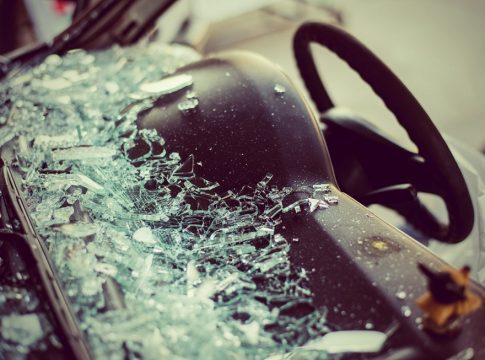 Θεσσαλονίκη: Νεκρός 62χρονος μετά από σύγκρουση φορτηγού με ΙΧ