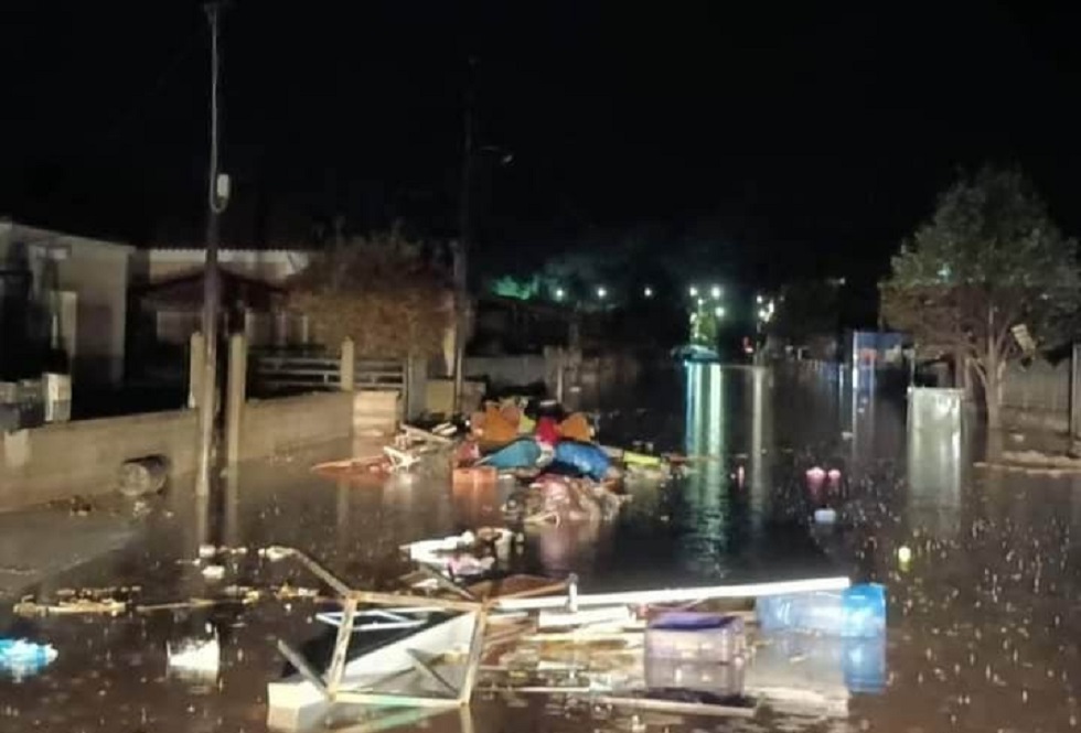 Κακοκαιρία: Δύσκολη νύχτα για Δυτική Ελλάδα και Θεσσαλία λόγω «Elias» – Συναγερμός για καταρρακτώδεις βροχές