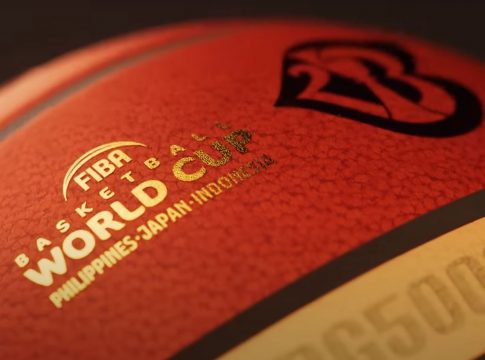 Η FIBA παρουσίασε την συλλεκτική μπάλα του τελικού (vid)