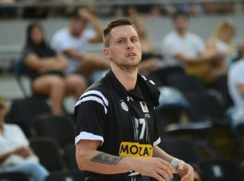 Πονίτκα: «Θα κάνω ό,τι μου ζητήσει ο Oμπράντοβιτς, θα παίξω σε όποια θέση με βάλει»