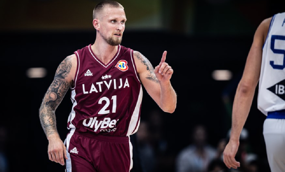 Ιταλία – Λετονία 82-87: «Φουλ» για πεντάδα…