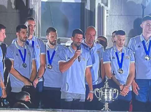 Αποθέωση για Τζόκοβιτς κι Εθνική μπάσκετ στο Βελιγράδι