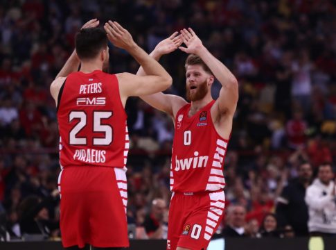 Απίστευτο αυτό που συμβαίνει με Γουόκαπ και Πίτερς – Ούτε ο Μπαρτζώκας δεν το περίμενε… (pics+vid)