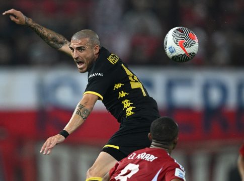 Άρης: Στο χειρουργείο ο Βέλεθ