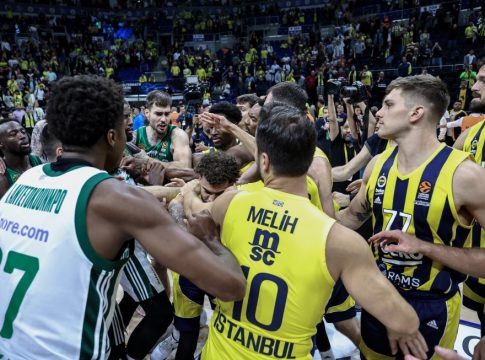 Μεγάλη αποκάλυψη Γουίλμπεκιν για Σλούκα και τον τσακωμό τους!