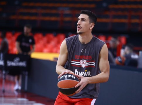 Λαρεντζάκης: «Αν παίξουμε την άμυνά μας και βρούμε ρυθμό θα έχουμε επιτυχία» (vid)