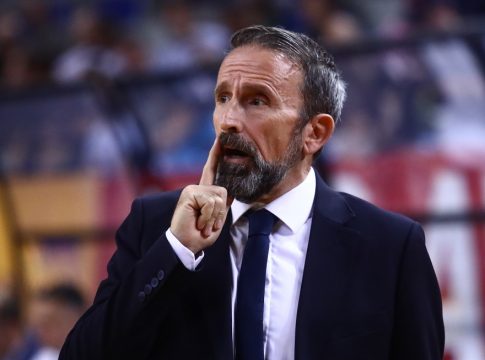 Πλάθα: «Είμαστε στον σωστό δρόμο, αλλά έχουμε μεγάλη απόσταση από αυτό που θέλω»