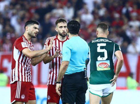 Μαρέσκα: «Βγείτε να συνεχίσουμε το ματς»