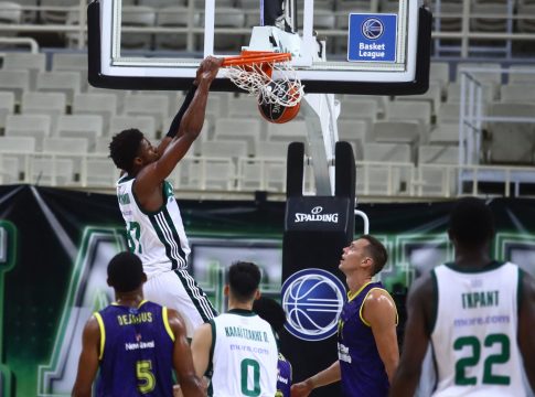 Αντετοκούνμπο: «Μια καινούργια ομάδα χρειάζεται παιχνίδια, όλα θα γίνουν καλύτερα»