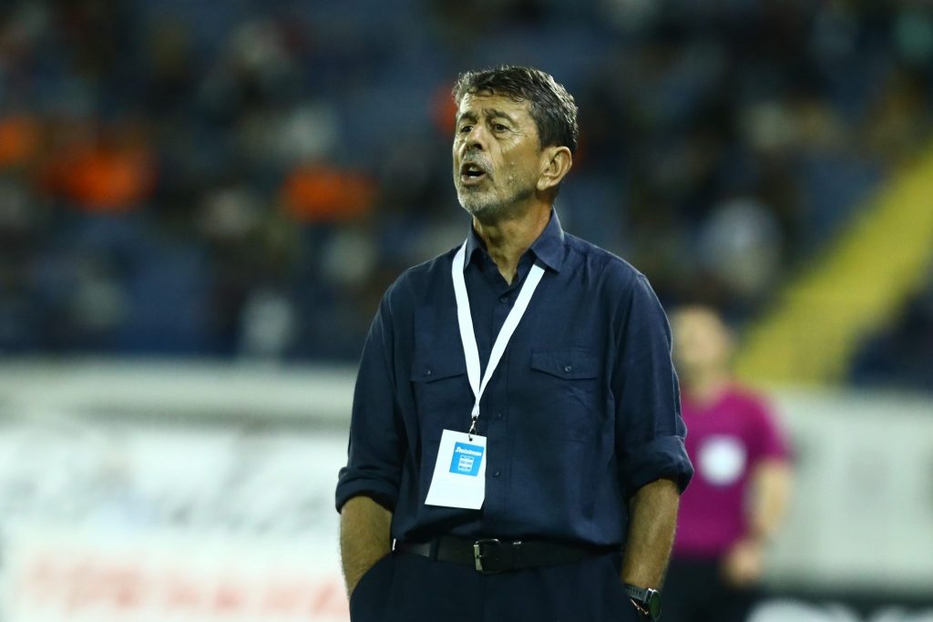 Πετράκης: «Άδικο το αποτέλεσμα, δεν ξέρω αν είναι κανονικό το τελευταίο γκολ»
