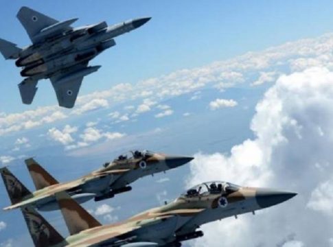 Έτσι βομβάρδισαν το αεροδρόμιο του Χαλεπίου οι Ισραηλινοί (vids)