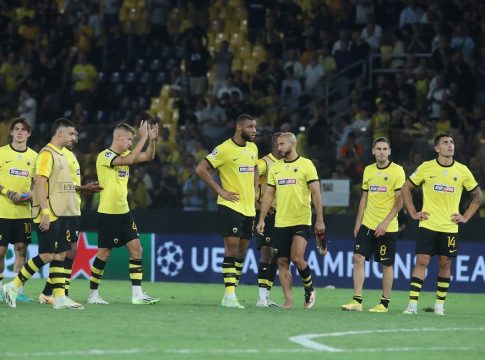 Η μοναξιά του… Λουτσέσκου στην ΟΠΑΠ Αρένα στο 1 στα 8 (!) της ΑΕΚ (pics, vids)