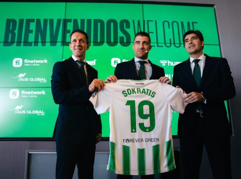 Η Μπέτις παρουσίασε τον Σωκράτη: «Η La Liga είναι ένα από τα καλύτερα πρωταθλήματα στον κόσμο – Να βοηθήσω την ομάδα με την εμπειρία μου» (pics & vid)
