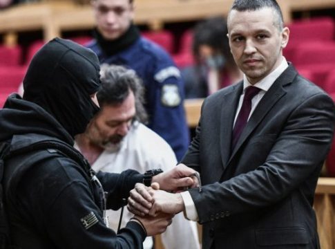 Πρώτη πενθήμερη άδεια για τον Κασιδιάρη
