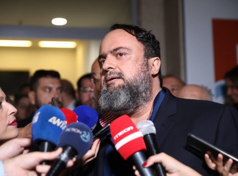 Βαγγέλης Μαρινάκης: Μεγάλη νίκη του «Πειραιά Νικητή» από την πρώτη Κυριακή (vid)