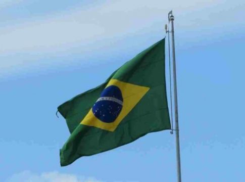 Ουραγός εναντίον πρωτοπόρου!