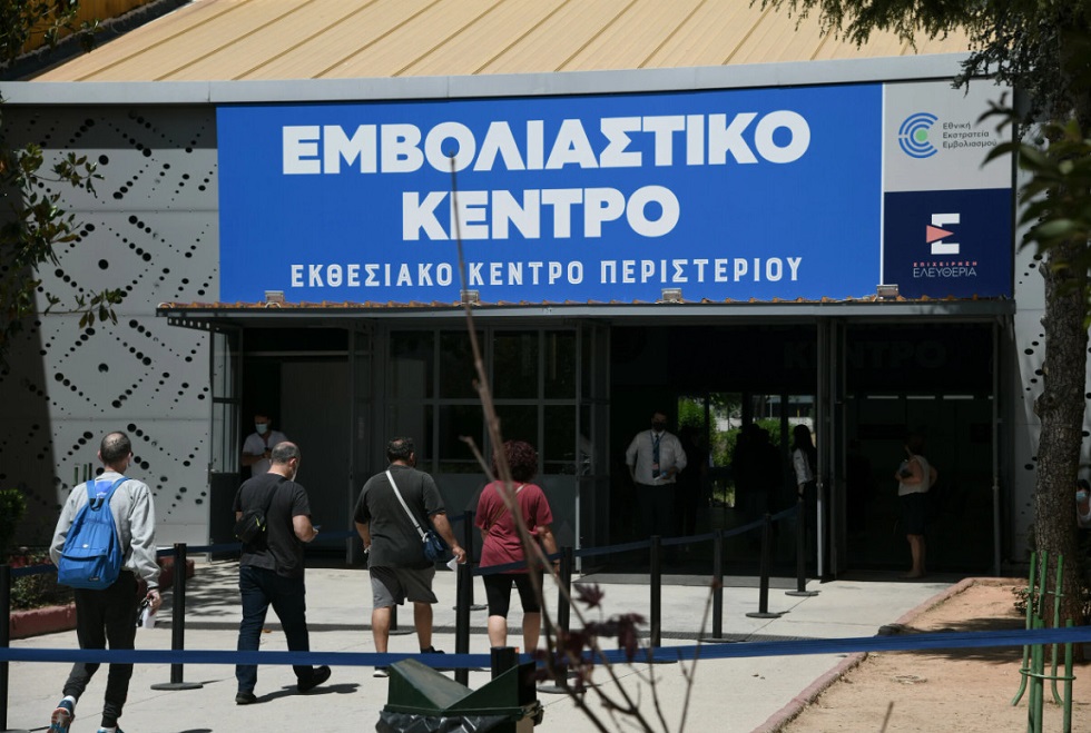 Σε έξαρση ο κορωνοϊός – Ξεκινούν οι εμβολιασμοί