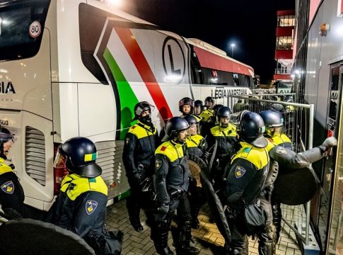 Έρευνα της UEFA για όσα έγιναν στον αγώνα της Άλμααρ με τη Λέγκια