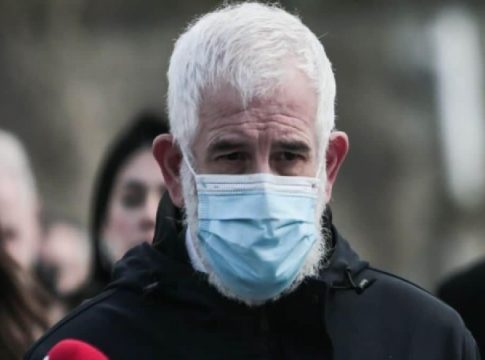 Τεράστια ανατροπή με τον Πέτρο Φιλιππίδη – «Ήμασταν έξω στον δρόμο και…»