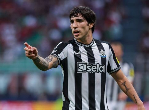 Νιουκάστλ: Κι όμως, μπορεί να χρησιμοποιήσει τον Τονάλι το Σαββατοκύριακο