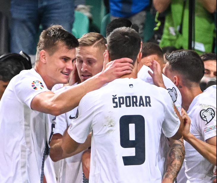 Νίκη πρόκρισης για την Σλοβενία κόντρα στην Φινλανδία με σούπερ Σπόραρ (3-0)