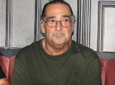 Ο Βασίλης Καρράς ο σκληρός αγώνας που δίνει και το θαύμα που περιμένουμε όλοι : Όλη η αλήθεια για την κατάσταση της υγείας του