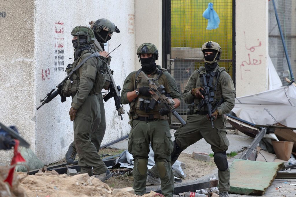 Ισραήλ – Χαμάς: Ο λόγος που αναβλήθηκε η απελευθέρωση ομήρων – Οι συνομιλίες στο «παρά πέντε» (vid)