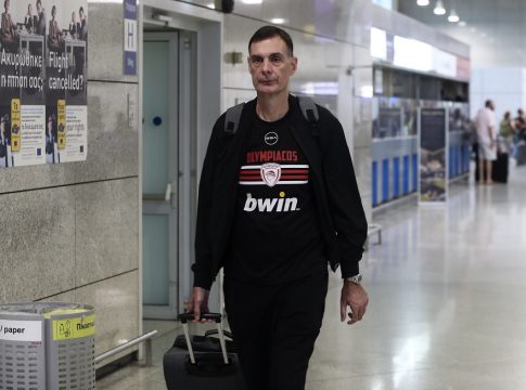 Μπαρτζώκας: «Επειδή έβαλε δύο σουτ ο Μήτογλου δεν σημαίνει ότι ο Ολυμπιακός έχει πρόβλημα με Φαλ και Μιλουτίνοφ»