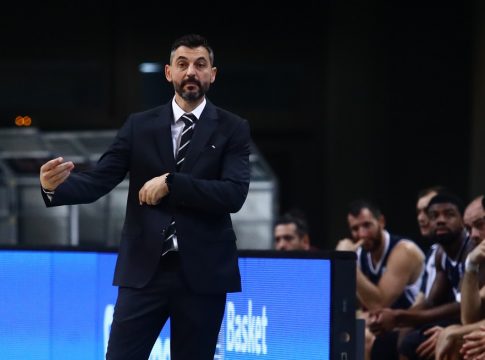 Τζαμάκος: «Είναι χαοτική η διαφορά των ομάδων»