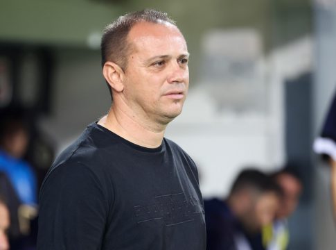 Στάικος: «Ήμασταν καλύτεροι σε όλο το παιχνίδι και αντί για 1-5 ήρθε 1-1» (vid)