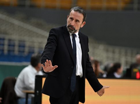 Πλάθα: «Και οι δύο ομάδες άξιζαν τη νίκη – Περήφανος για τους παίκτες μου»